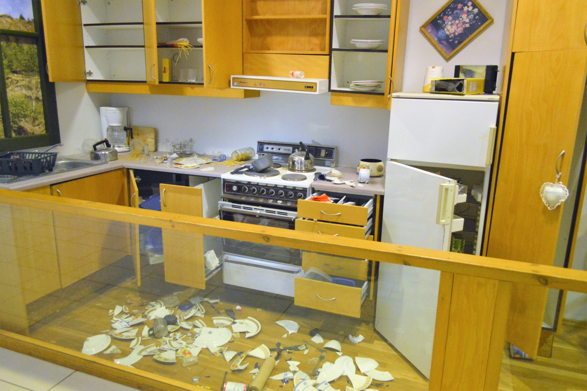 Earthquake simulator, Iceland service station